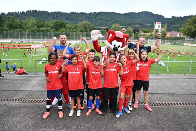 Mehr über den Artikel erfahren Training mit den SC-Profis!